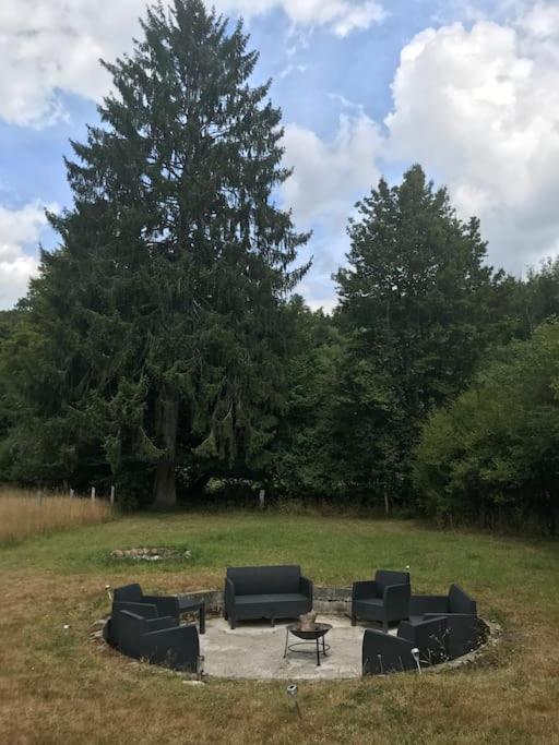 Les Ecuries De Lesse Villa Libin Bagian luar foto