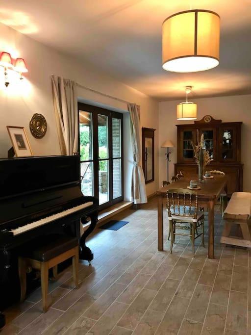 Les Ecuries De Lesse Villa Libin Bagian luar foto
